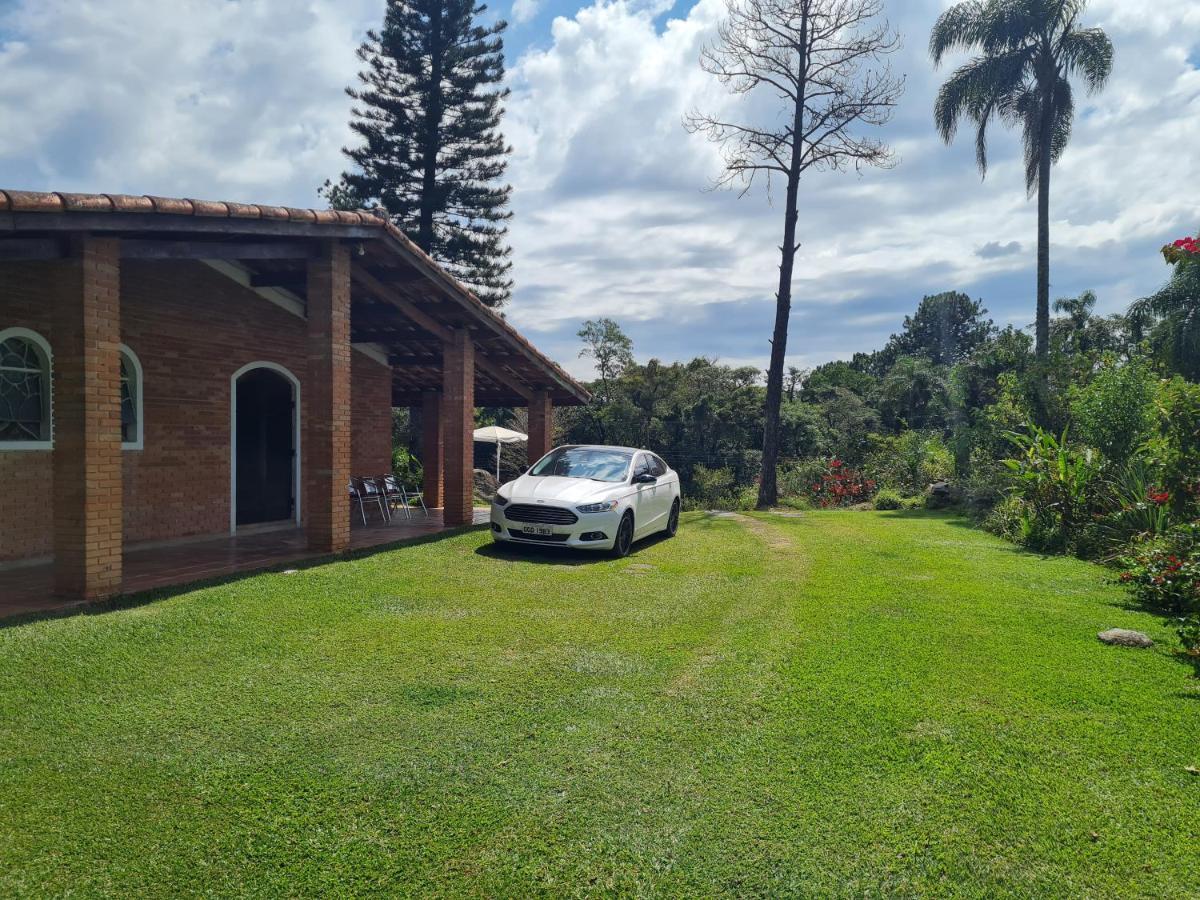 Chacara Mata Fria Com Piscina Aquecida Villa Mairiporã Kültér fotó
